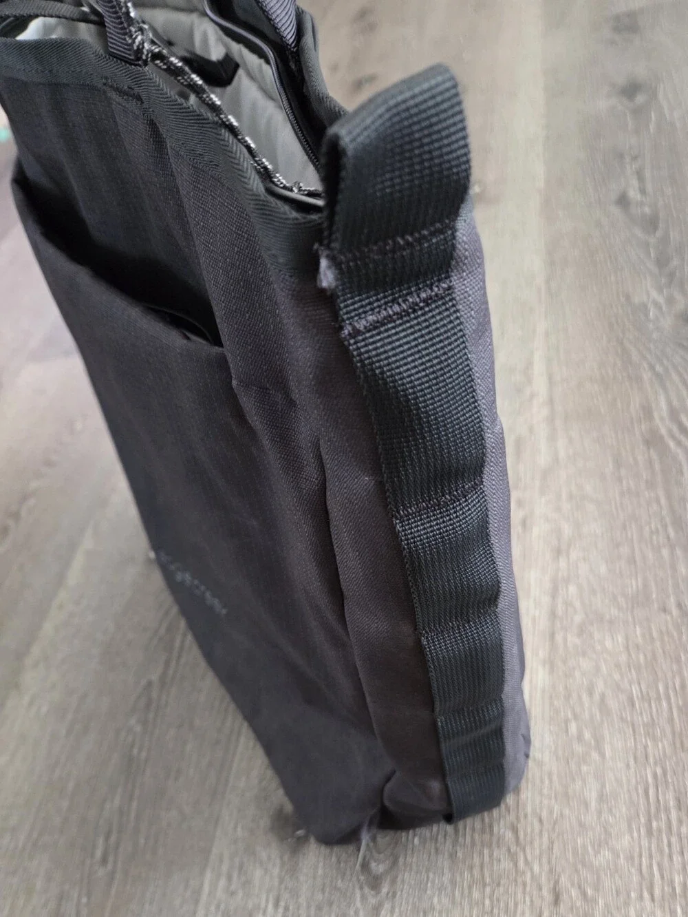 Eagle Creek Explore Tote Bag
